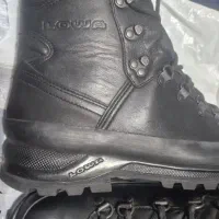 کفش کوه نوردی حرفه ای