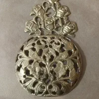 دیوار کوب گلدان