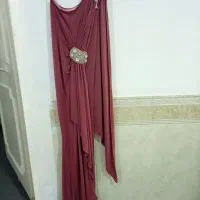 لباس مجلسی زنانه|لباس|رباط‌کریم, رباط‌کریم|دیوار