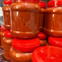 رب گوجه فرنگی  خانگی و روغن زیتون بکر طارم