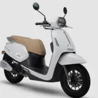 مدل ۴۰۰ در حد نو کم کار