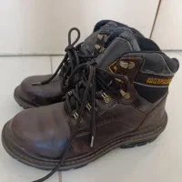 بوت ساق دار کوهستانی آک، کتونی آدیداس اورجینال اصل|کیف، کفش، کمربند|اسلام‌شهر, شهرک واوان|دیوار