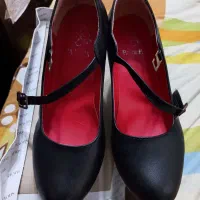 دو جفت کفش مجلسی|کیف، کفش، کمربند|رشت, رشتیان|دیوار