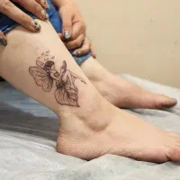 تتو صورت بدن پرسینگ مژه وناخن اپیلاسیون|خدمات آرایشگری و زیبایی|مشهد, پنجتن|دیوار