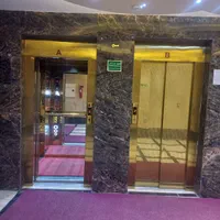 ساختمان پزشکان 101 متر تجاری