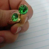 گوشواره زنانه|بدلیجات|رشت, کوی بیانی|دیوار