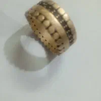 یک عدد حلقه برنجی زیبا