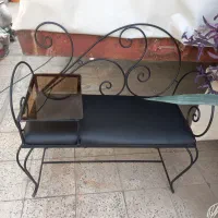 میز و نشیمن تلفن کاملا نو کلا ۲ هفته استفاده شده