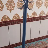 چوب لباسی ایستاده