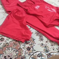 دو دست لباس ژیمناستیک ویک دست لباس بوکس