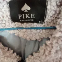 پالتو وتدی|لباس|دماوند, گیلاوند|دیوار