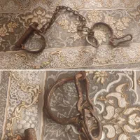 پا بند قدیمی اسب قاطر و حتی انسان