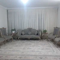 مبل نیمه سلطنتی