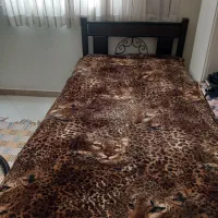 ۳ عدد تشک پشم وتخت فلزی