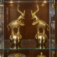 ۲ عدد مجسمه فیل روی گوی برنزی هندی