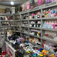 فروشنده ( آقا یا خانم )