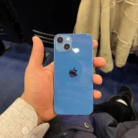 گوشی ایفون 13 نورمال