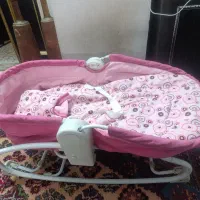 گهواره ویبره دار|اسباب و اثاث بچه|کاشان, آیت الله سعیدی|دیوار