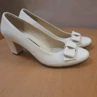 کفش کرم رنگ کرم سایز۳۸