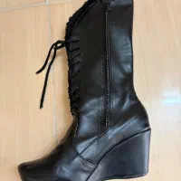 بوت بلند زنانه|کیف، کفش، کمربند|شاهینشهر, خانه کارگر|دیوار