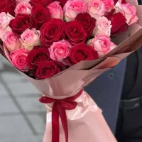 آفر ویژه دسته گل مناسب روز دختر