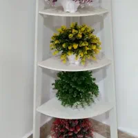 استند گل همراه با گلدان ها