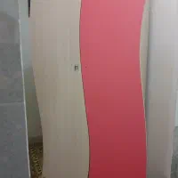 کمد لباس کودک همراه ویترین عروسک ومیزتحریر سالم