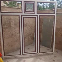 درب و پنچره آلومنیوم  دو جداره در حد نو