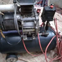 پمپ باد آلمانی ۲۵ لیتری  بسیار قوی  با موتوری  قوی