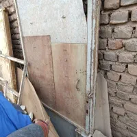 درب آهنی و پنجره آهنی و غیره