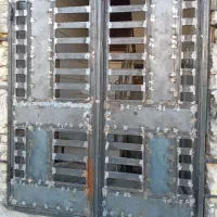 جوشکاری و ساخت تخصصی انواع درب و پنجره