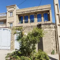 منزل دو طبقه ، در محیط آرام ، پتانسیل بالا|فروش خانه و ویلا|شیراز, کوشک میدان|دیوار