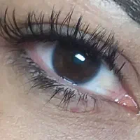 انجام خدمات اکستنشن مژه و ابرو