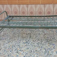 تخت آهنی سنگین.. تامیشه ازدوطرف