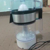 آب میوه گیر