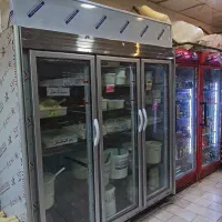 یخچال در حد نو معاوضه با ویترینی دو ور نما