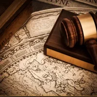 استخدام کارآموز حقوقی شازند