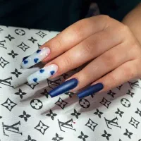 خدمات تخصصی ناخن