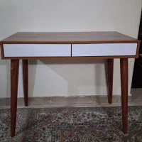 میز تحریر چوبی