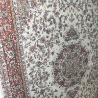 یک تخته قالیچه 1/5/2/225کرم رنگ 700شانه