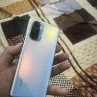 گوشی شیامیی|موبایل|ری, شهادت|دیوار