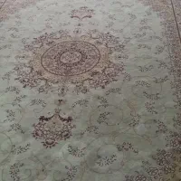 دو تخته فرش ۵۰۰ شانه کرم سالم به همراه یک پادری