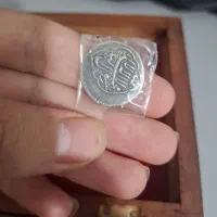 تعدعدی سکه و اشیای عتیقه|کلکسیون سکه، تمبر، اسکناس|شوشتر, |دیوار