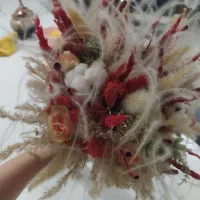 دسته گل  وتاج عروس