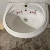 روشویی کارکرده بدون شکستگی|لوازم سرویس بهداشتی|سیرجان, |دیوار