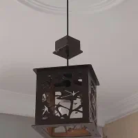 دو لوستر چوبی