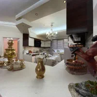 اجاره واحد۳۰۰متری جاده ایل گلی(ولیعصر/رشدیه)