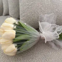 گل لاله، دسته گل عروس