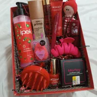 پک هدیه (آرایشی ،بهداشتی،اکسسوری)