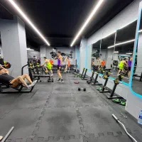 نیروی خدماتی برای باشگاه بدنسازی|استخدام سرایداری و نظافت|ری, ملکآباد|دیوار